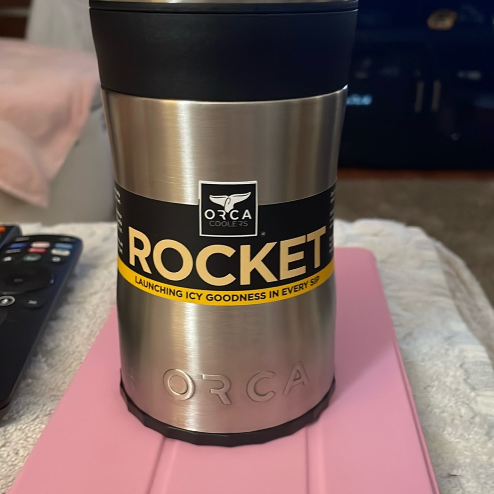 💕2/$20. NWT Orca Rocket Beverage Insulator Cooler